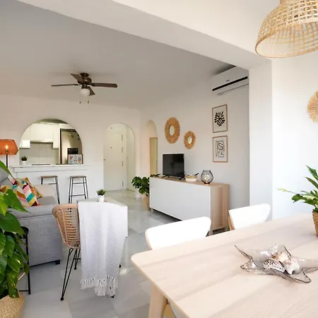 Laguna Apartment